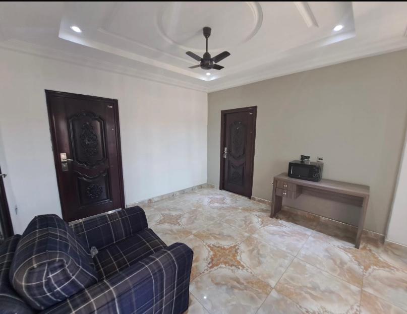 Baffour Apartments Adiebeba Exterior foto